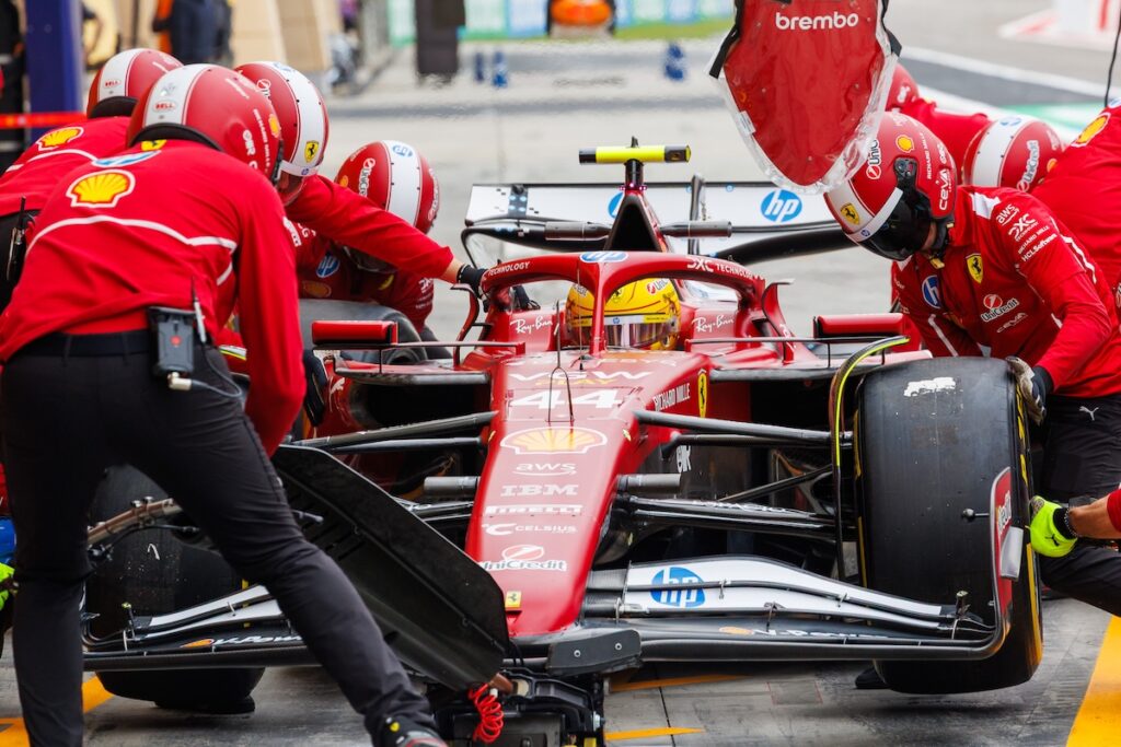 lewis hamilton ferrari