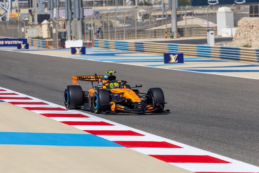 Lando NOrris Mclaren bahrain