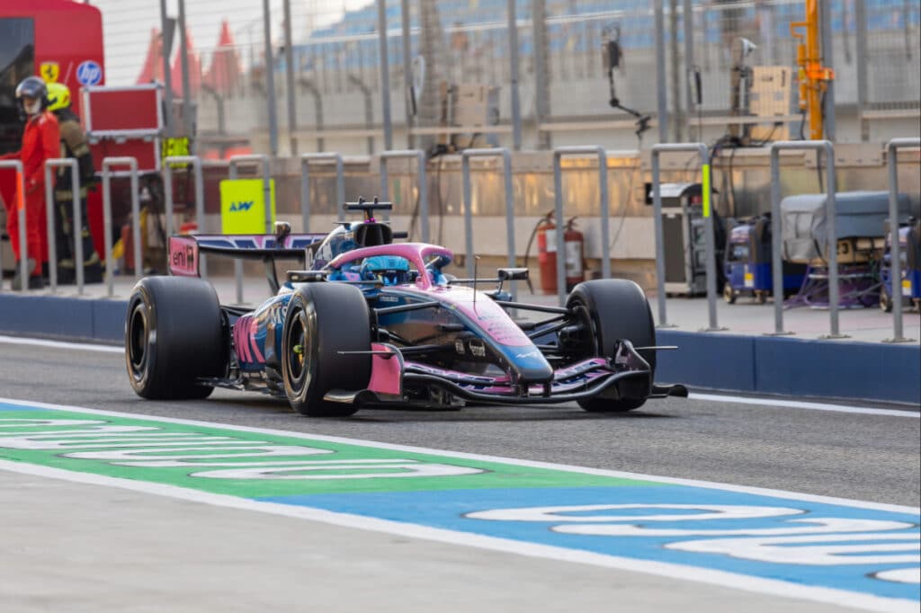 Front view of the Alpine A526 driven by Pierre Gasly during a low-fuel qualifying simulation at the 2026 Bahrain pre-season testing.