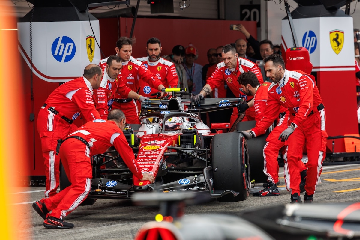lewis hamilton ferrari suzuka