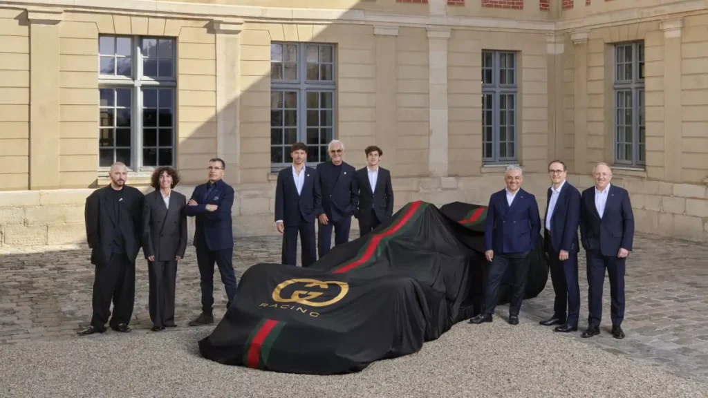 gucchi グッチ・レーシング・アルピーヌF1チーム マシン グッチ、アルピーヌのタイトルスポンサーに