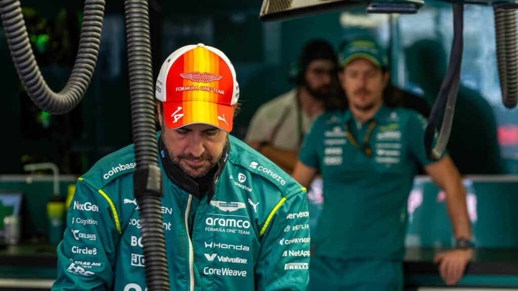 fernando alonso aston martin barcelona