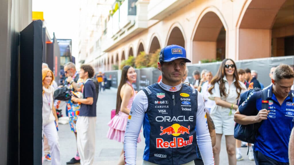 oracle redbull racing max verstappen